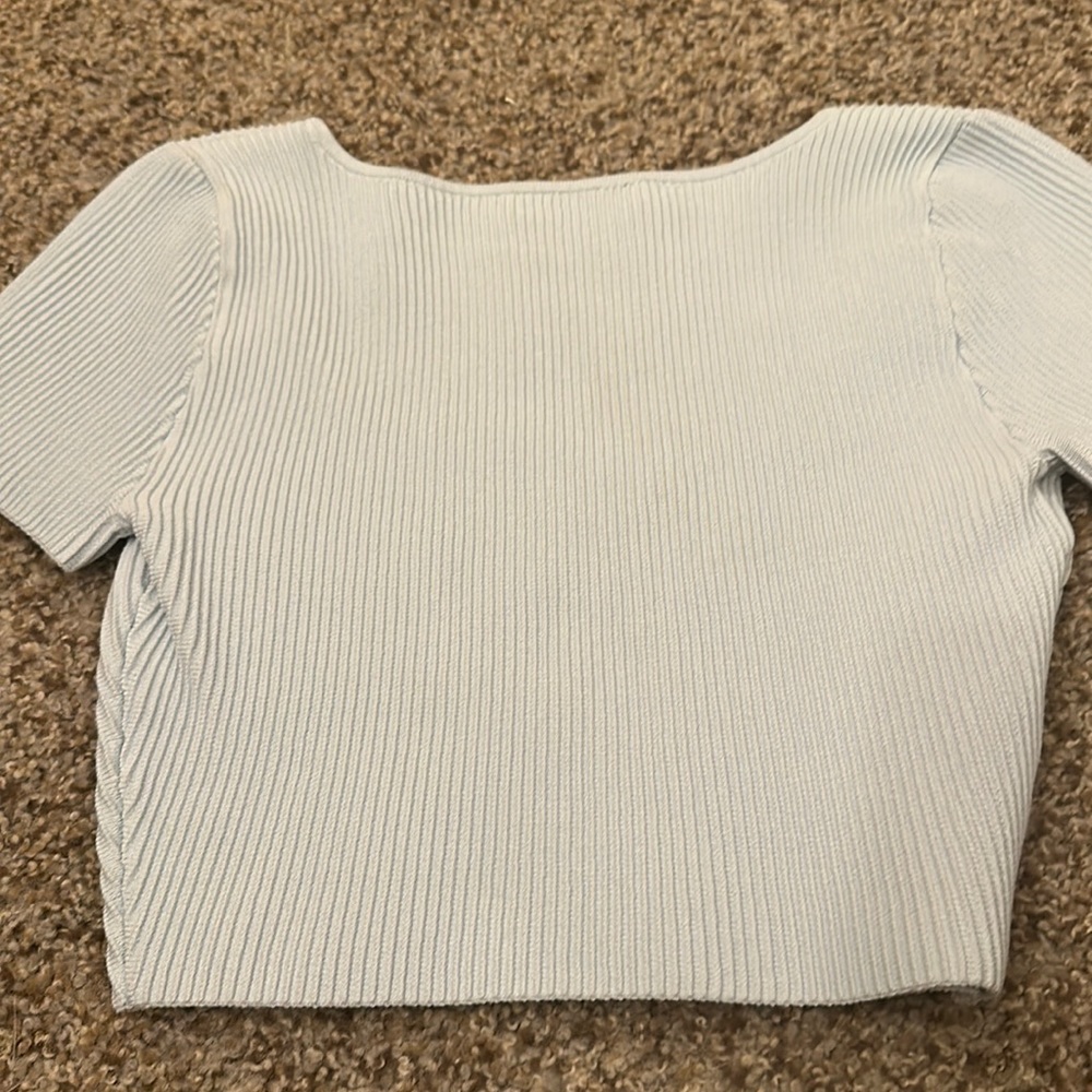 Babaton cropped short sleeve - Picture 3 of 3